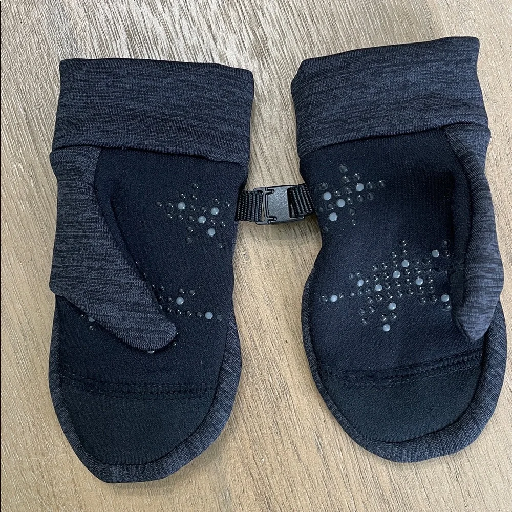 Head Black Glove and Heather Gray Mittens Set Toddler